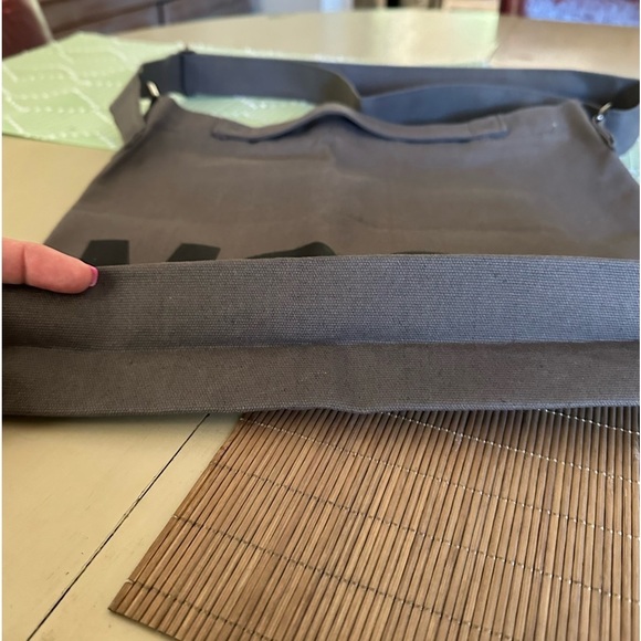 BRAND NEW "MOOD" TOTE /LAPTOP BAG ARMY GREEN w/BLACK LETTERS - Canvas - Picture 7 of 8